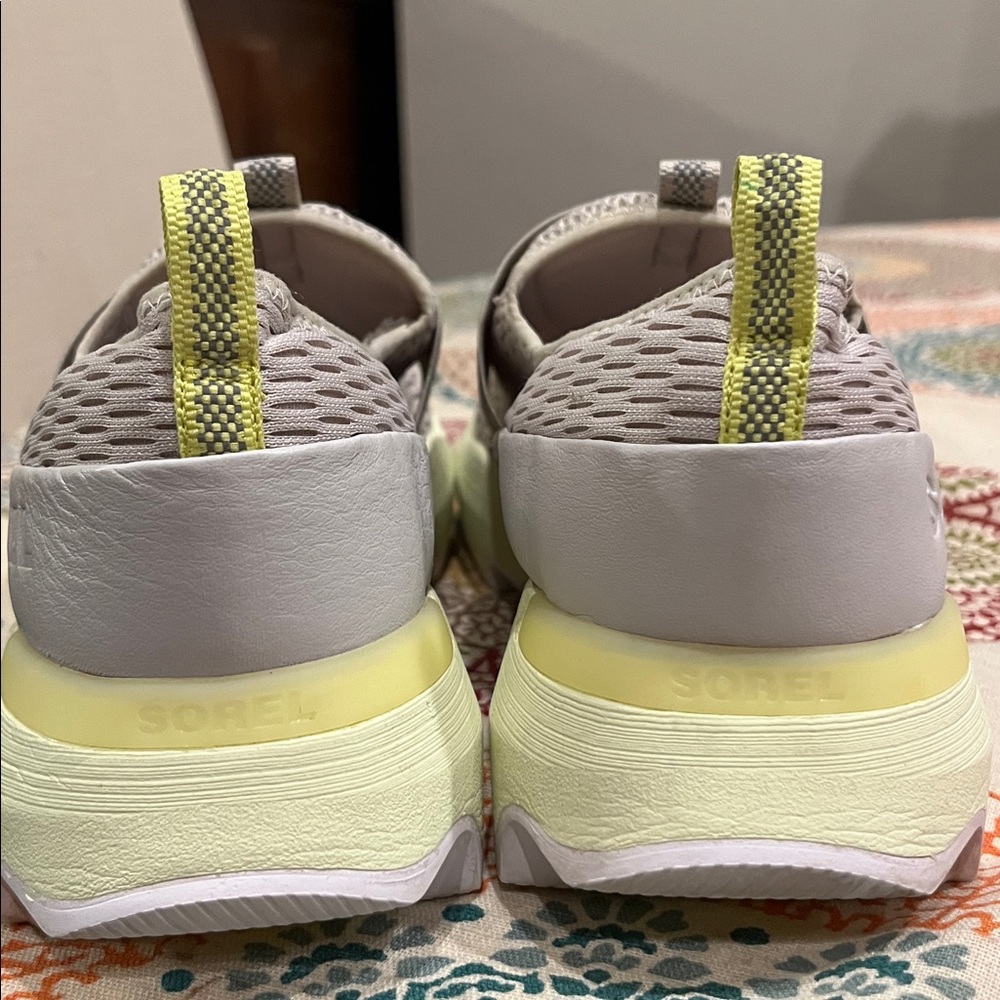 Sorel Kinetic Impact Strap Sneaker size 10 women’s - Picture 3 of 8